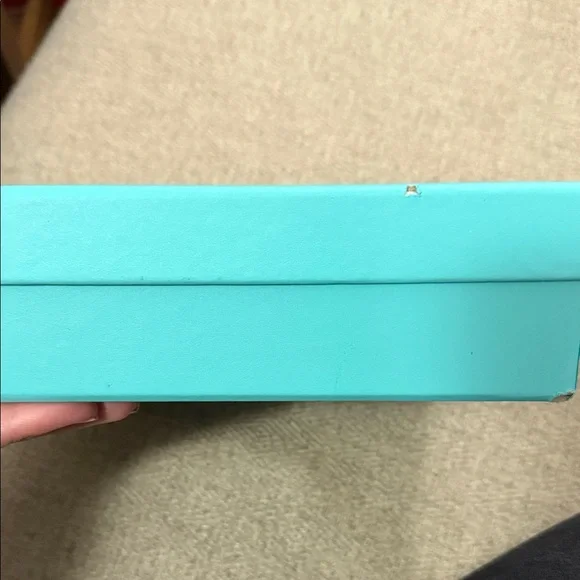 Tiffany & Co. Eau De Parfum 2.5 oz and Body Lotion gift set - Picture 9 of 14